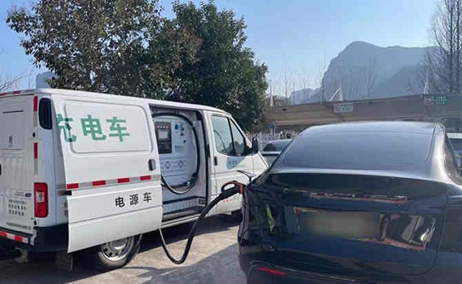 江州区汽车搭电