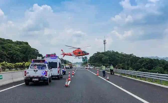 江州区高速公路汽车救援案例