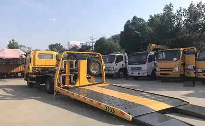 江州区汽车中途维修案例